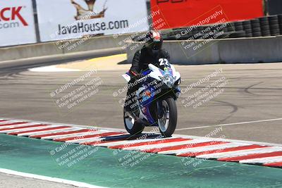 media/Aug-29-2025-TrackDaz (Fri) [[e7163b0dc3]]/B Plus/1220pm (Turn 11)/